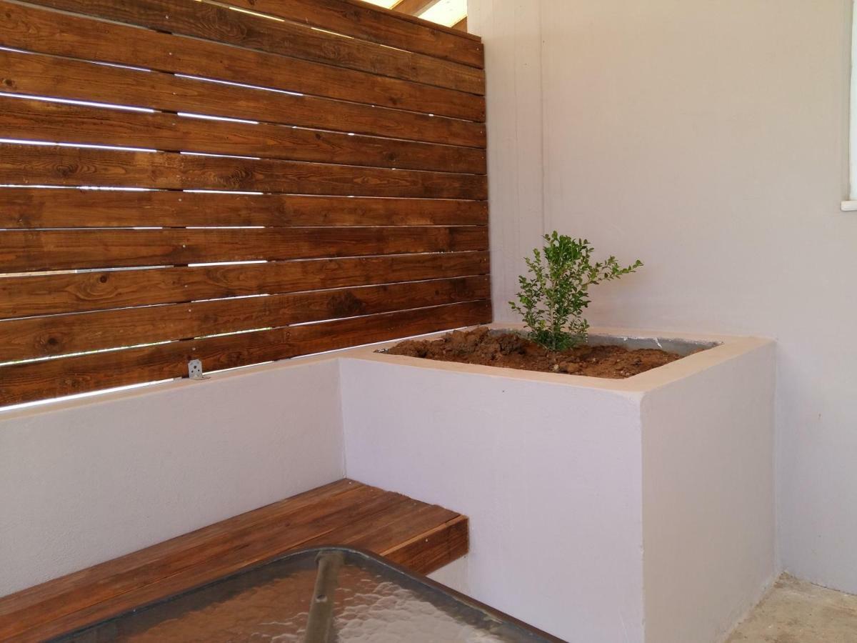 Petries Studios Agioi Apostoli Exterior foto